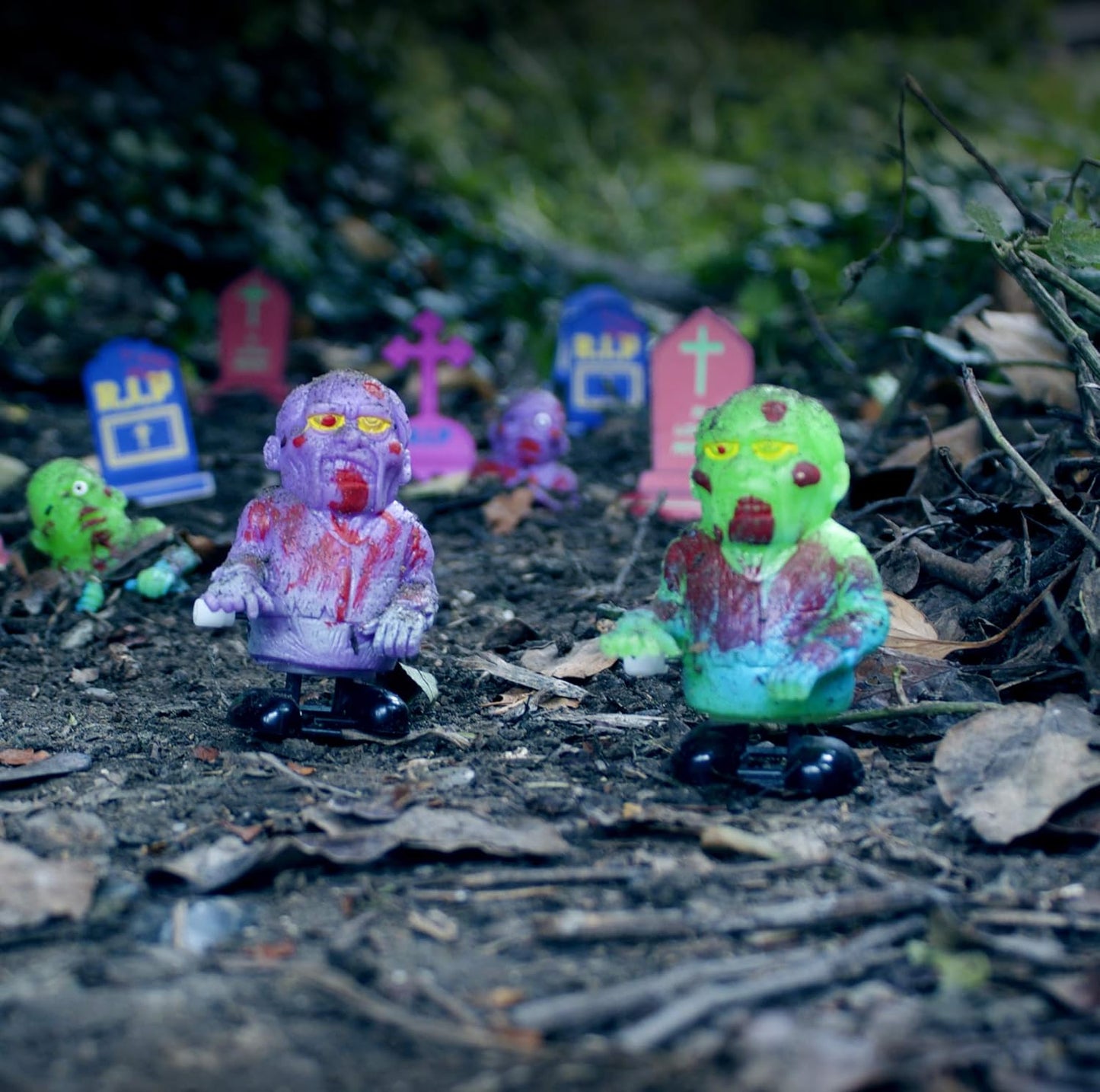 Gift Republic Racing Wind Up Zombies #GR450024